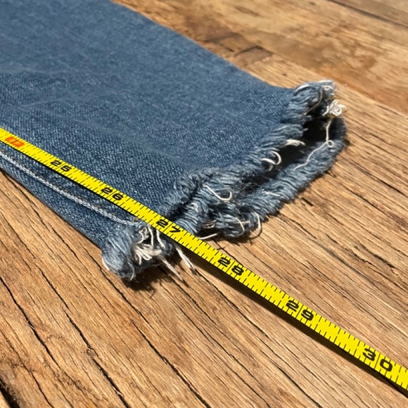 ASOS DENIM Distressed with frayed hem - Picture 6 of 10